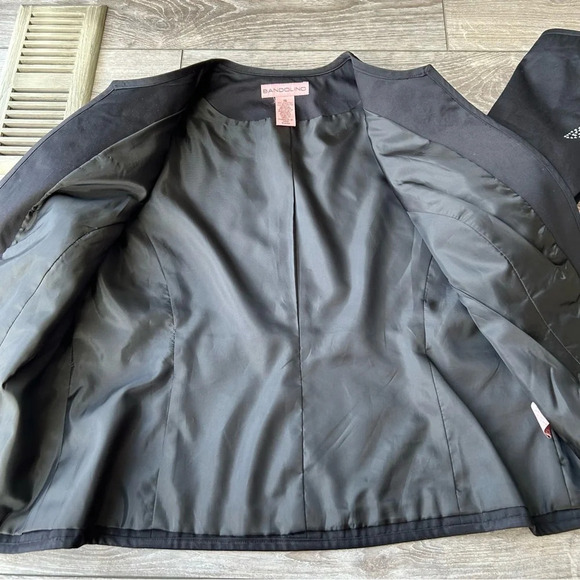 BANDOLINO BLACK  FLORAL JACKET - Picture 7 of 13